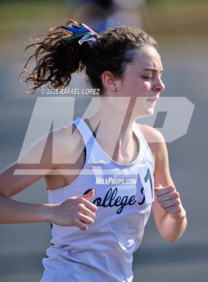 Thumbnail 3 in UIL 6A Track & Field Area 13&14 (3200M) photogallery.