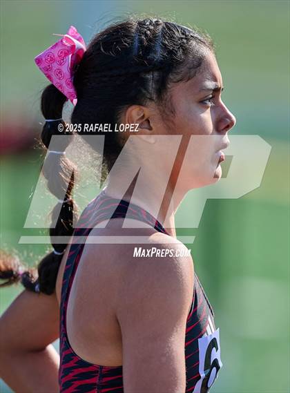 Thumbnail 1 in UIL 6A Track & Field Area 13&14 (3200M) photogallery.