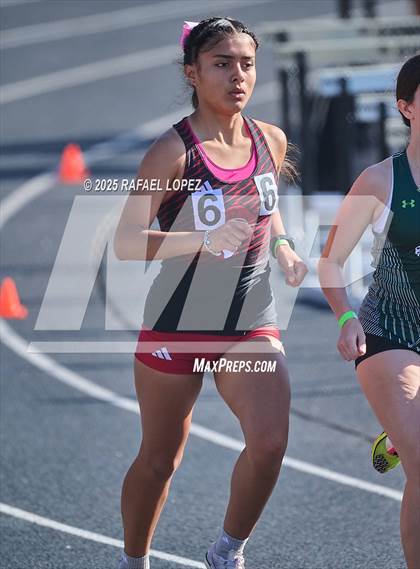 Thumbnail 1 in UIL 6A Track & Field Area 13&14 (3200M) photogallery.