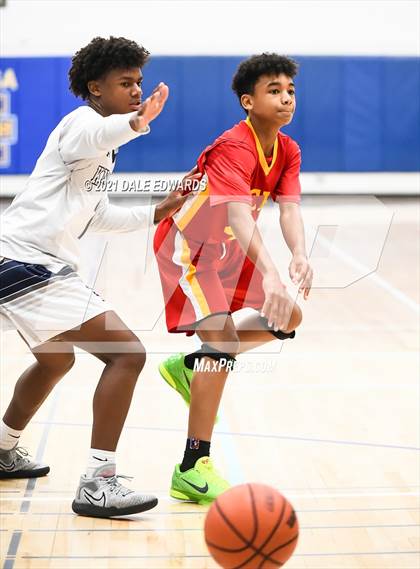 Thumbnail 3 in Cathedral Catholic vs San Marcos (Mira Mesa Marauders JV Classic) photogallery.