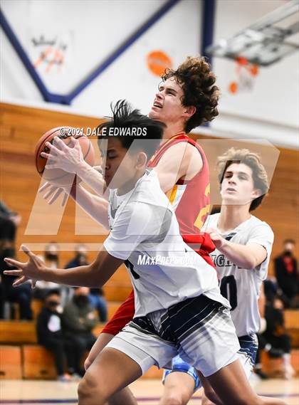 Thumbnail 3 in Cathedral Catholic vs San Marcos (Mira Mesa Marauders JV Classic) photogallery.
