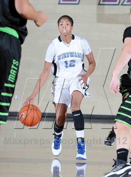 Thumbnail 1 in Miramonte vs. Windward (Nike Tournament of Champions) photogallery.