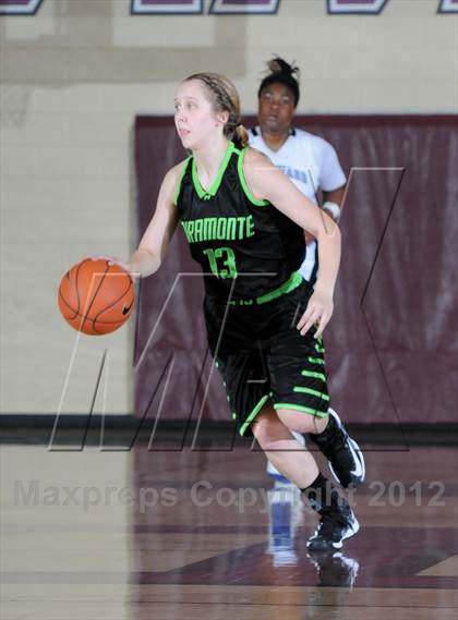 Thumbnail 1 in Miramonte vs. Windward (Nike Tournament of Champions) photogallery.