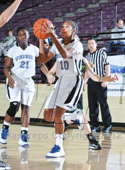 Thumbnail 3 in Miramonte vs. Windward (Nike Tournament of Champions) photogallery.