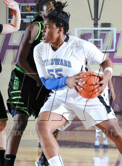 Thumbnail 3 in Miramonte vs. Windward (Nike Tournament of Champions) photogallery.