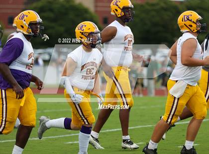 Thumbnail 3 in DeSoto Central @ Briarcrest Christian photogallery.