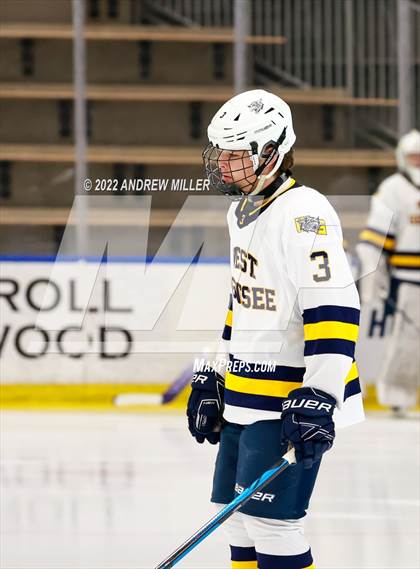 Thumbnail 3 in Suffern vs. West Genesee (NYSPHSAA D1 Final) photogallery.
