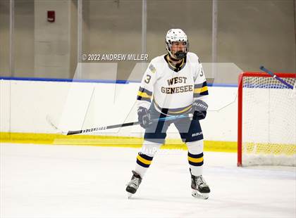 Thumbnail 1 in Suffern vs. West Genesee (NYSPHSAA D1 Final) photogallery.