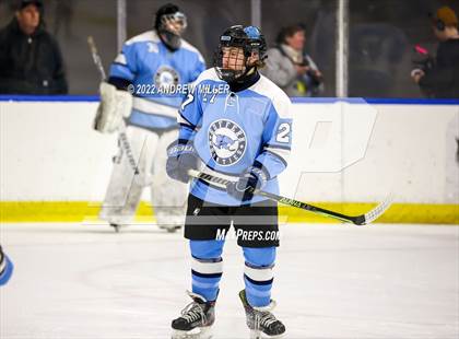 Thumbnail 3 in Suffern vs. West Genesee (NYSPHSAA D1 Final) photogallery.