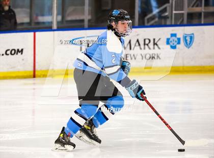 Thumbnail 3 in Suffern vs. West Genesee (NYSPHSAA D1 Final) photogallery.