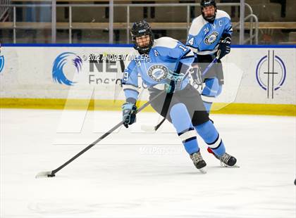 Thumbnail 3 in Suffern vs. West Genesee (NYSPHSAA D1 Final) photogallery.