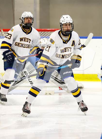 Thumbnail 2 in Suffern vs. West Genesee (NYSPHSAA D1 Final) photogallery.
