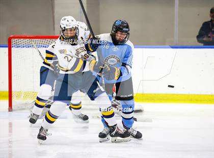 Thumbnail 1 in Suffern vs. West Genesee (NYSPHSAA D1 Final) photogallery.