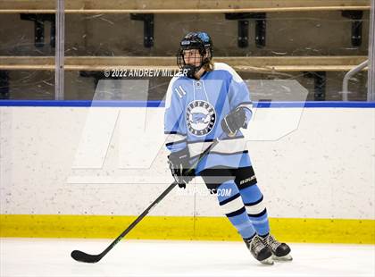 Thumbnail 3 in Suffern vs. West Genesee (NYSPHSAA D1 Final) photogallery.