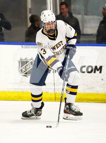 Thumbnail 2 in Suffern vs. West Genesee (NYSPHSAA D1 Final) photogallery.