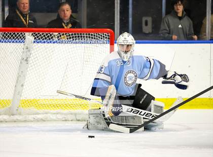 Thumbnail 3 in Suffern vs. West Genesee (NYSPHSAA D1 Final) photogallery.