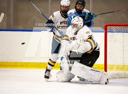 Thumbnail 3 in Suffern vs. West Genesee (NYSPHSAA D1 Final) photogallery.