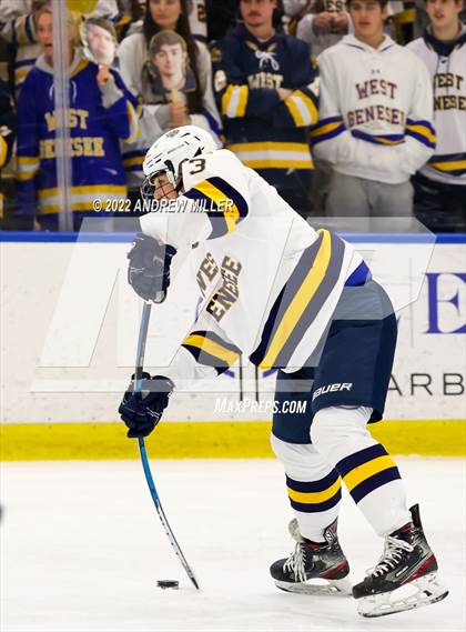Thumbnail 3 in Suffern vs. West Genesee (NYSPHSAA D1 Final) photogallery.