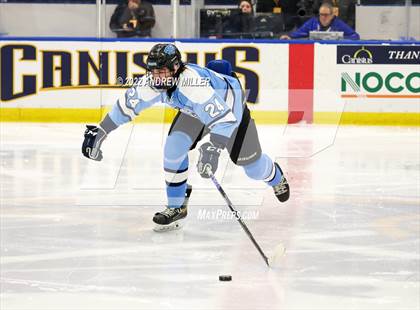 Thumbnail 2 in Suffern vs. West Genesee (NYSPHSAA D1 Final) photogallery.