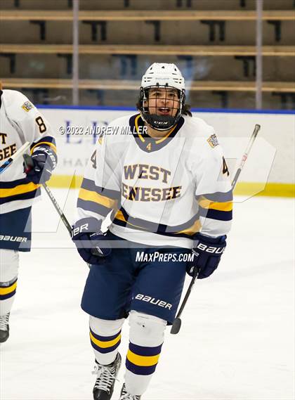 Thumbnail 3 in Suffern vs. West Genesee (NYSPHSAA D1 Final) photogallery.