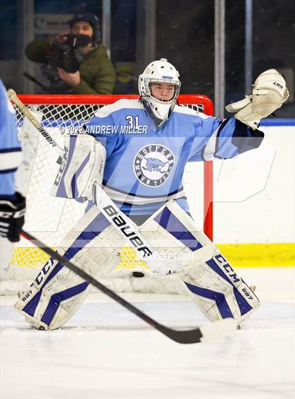Thumbnail 2 in Suffern vs. West Genesee (NYSPHSAA D1 Final) photogallery.