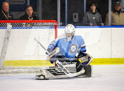 Thumbnail 2 in Suffern vs. West Genesee (NYSPHSAA D1 Final) photogallery.