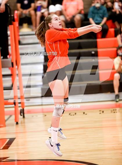 Thumbnail 1 in Desert Ridge @ Corona del Sol photogallery.