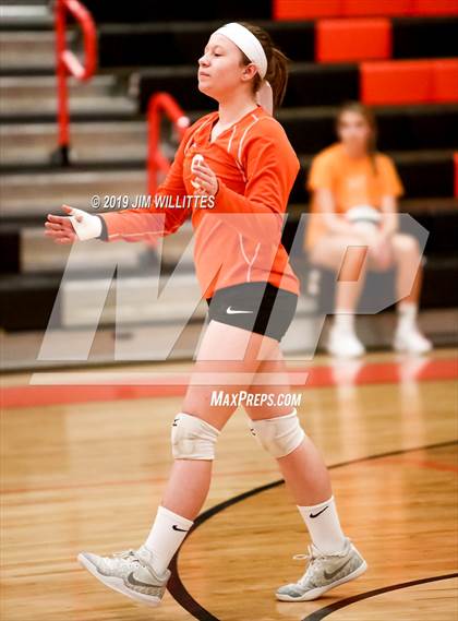 Thumbnail 1 in Desert Ridge @ Corona del Sol photogallery.