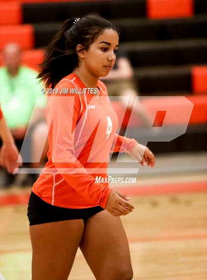 Thumbnail 1 in Desert Ridge @ Corona del Sol photogallery.