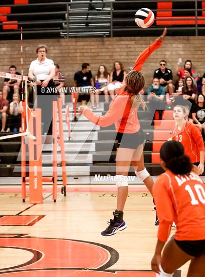 Thumbnail 2 in Desert Ridge @ Corona del Sol photogallery.