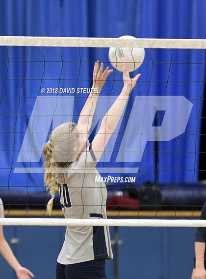 Thumbnail 1 in Vista del Lago @ Del Campo photogallery.