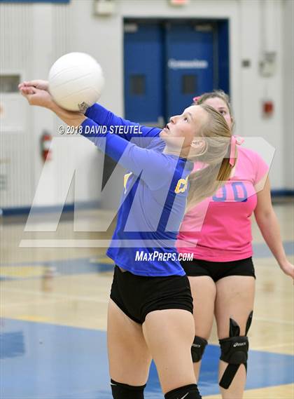 Thumbnail 1 in Vista del Lago @ Del Campo photogallery.