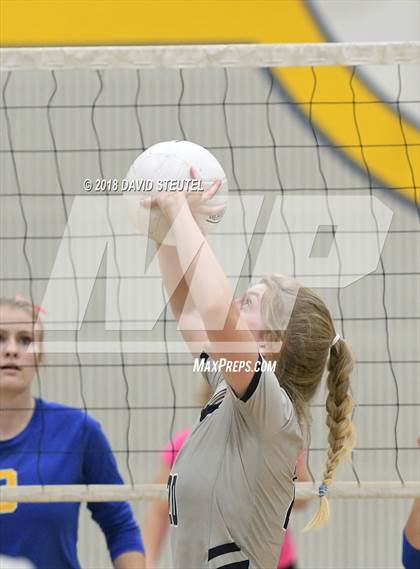 Thumbnail 1 in Vista del Lago @ Del Campo photogallery.