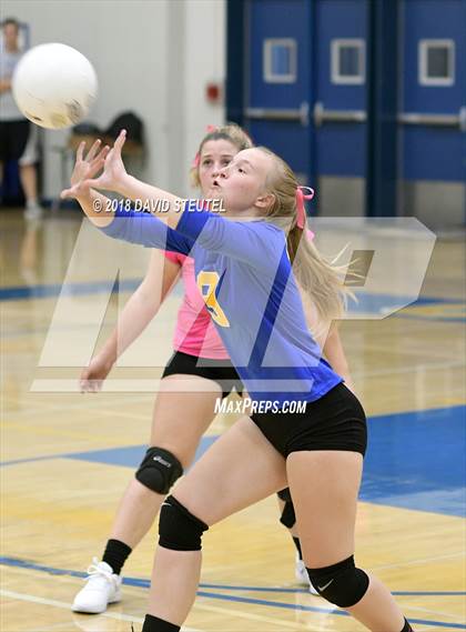 Thumbnail 1 in Vista del Lago @ Del Campo photogallery.