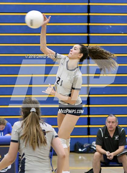 Thumbnail 2 in Vista del Lago @ Del Campo photogallery.