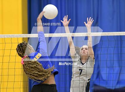 Thumbnail 2 in Vista del Lago @ Del Campo photogallery.