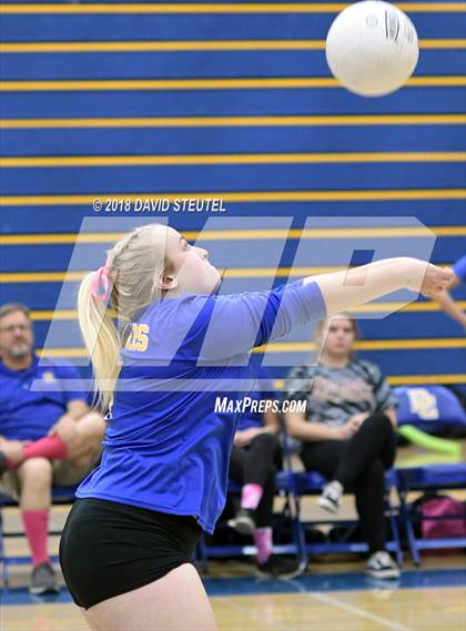 Thumbnail 2 in Vista del Lago @ Del Campo photogallery.