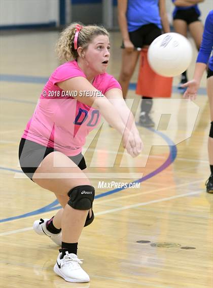 Thumbnail 1 in Vista del Lago @ Del Campo photogallery.