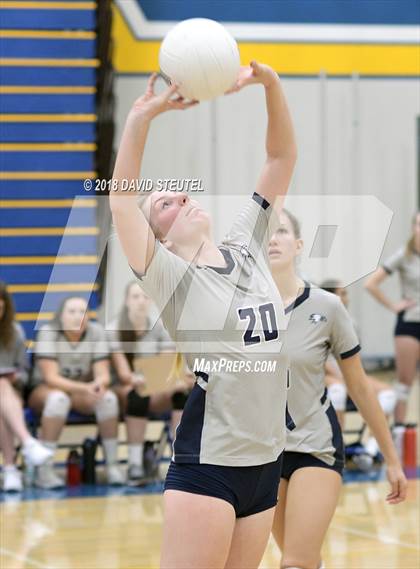 Thumbnail 1 in Vista del Lago @ Del Campo photogallery.