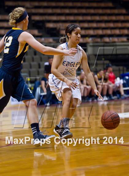 Thumbnail 2 in  Immanuel vs. Kern Valley (CIF CS D5 Final) photogallery.
