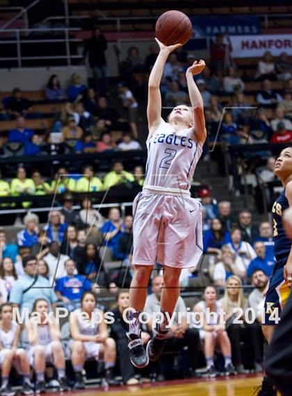 Thumbnail 3 in  Immanuel vs. Kern Valley (CIF CS D5 Final) photogallery.