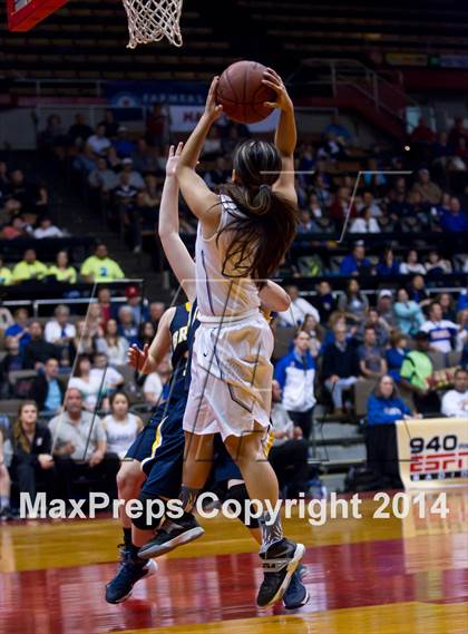 Thumbnail 1 in  Immanuel vs. Kern Valley (CIF CS D5 Final) photogallery.