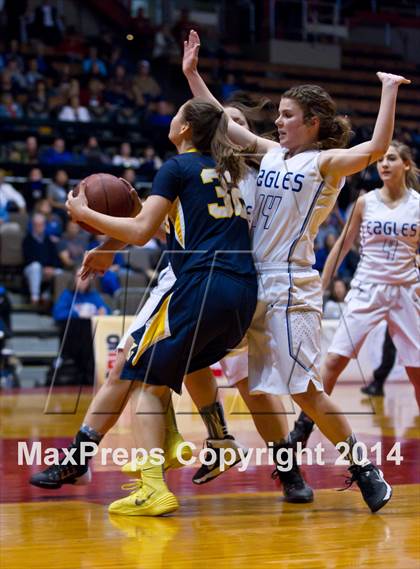 Thumbnail 2 in  Immanuel vs. Kern Valley (CIF CS D5 Final) photogallery.