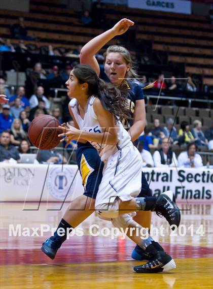 Thumbnail 2 in  Immanuel vs. Kern Valley (CIF CS D5 Final) photogallery.