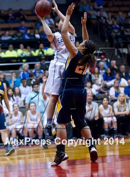 Thumbnail 3 in  Immanuel vs. Kern Valley (CIF CS D5 Final) photogallery.