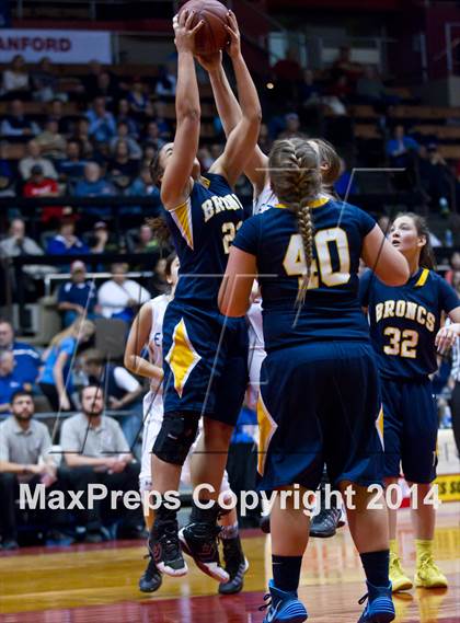 Thumbnail 3 in  Immanuel vs. Kern Valley (CIF CS D5 Final) photogallery.