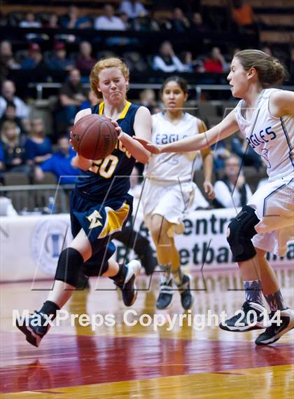 Thumbnail 1 in  Immanuel vs. Kern Valley (CIF CS D5 Final) photogallery.