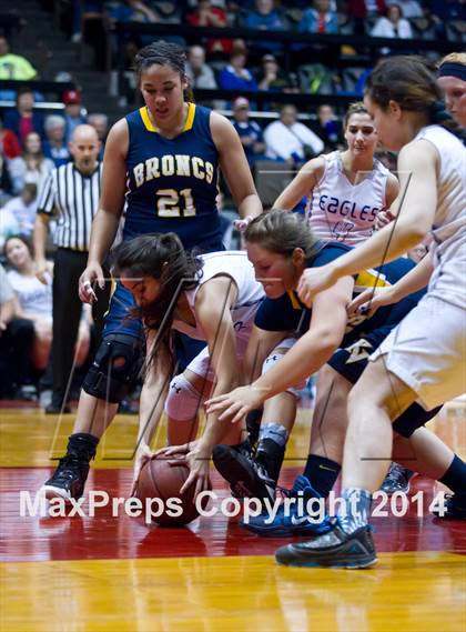 Thumbnail 3 in  Immanuel vs. Kern Valley (CIF CS D5 Final) photogallery.