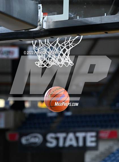 Thumbnail 3 in Emerald Ridge @ Curtis (WIAA State Semifinal) photogallery.