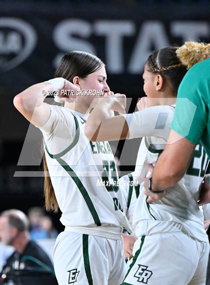 Thumbnail 3 in Emerald Ridge @ Curtis (WIAA State Semifinal) photogallery.